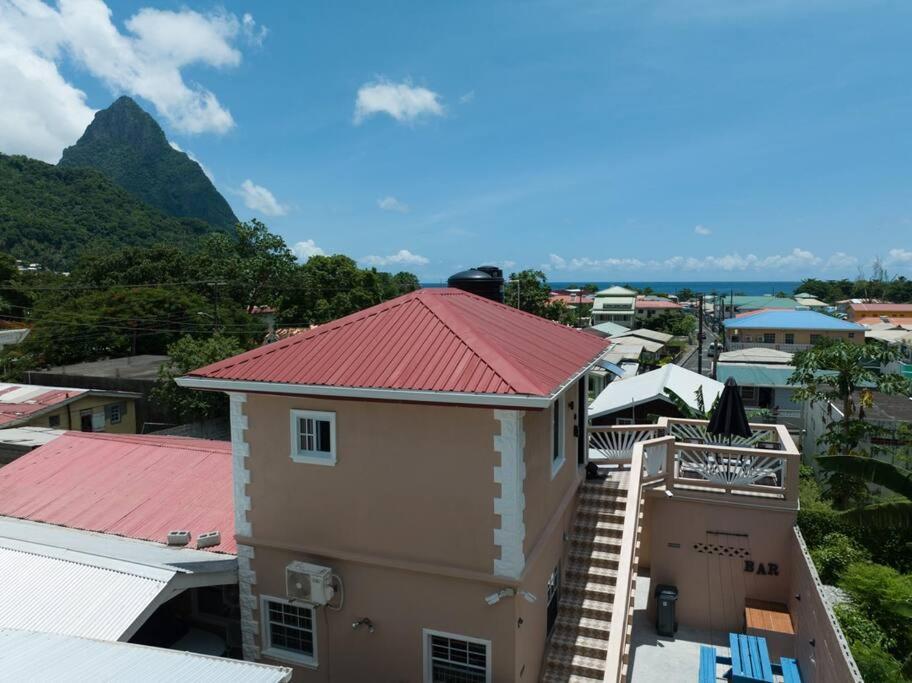 Maggie'S Inn Soufrière Eksteriør billede