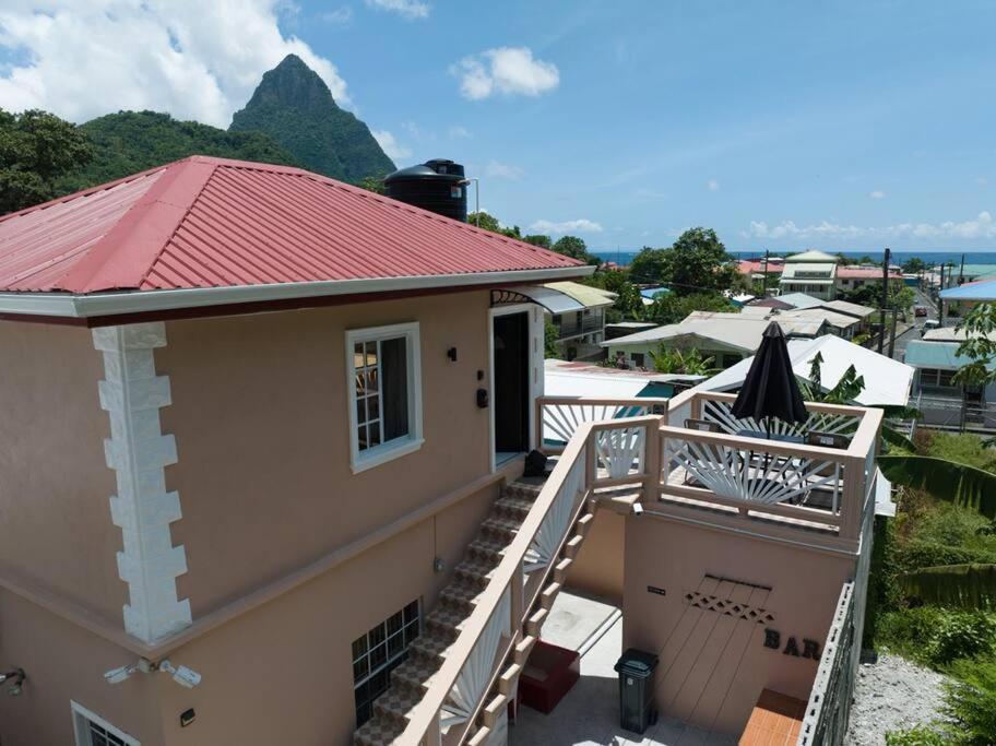 Maggie'S Inn Soufrière Eksteriør billede